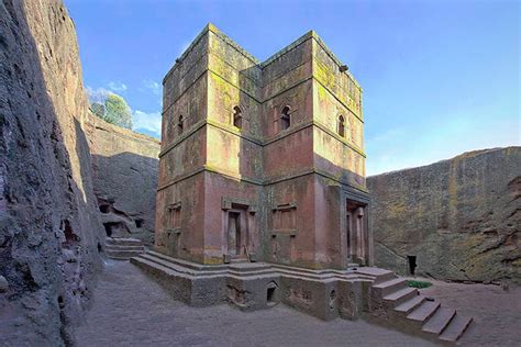 A Ascensão de Lalibela: Uma Jornada Religiosa e Arquitetônica no Coração da Etiópia Medieval