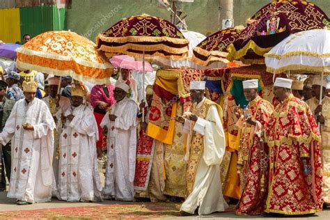 A Festa de Timket: Ritual Cristão da Época Aksumita que Continua a Inspirar na Era Moderna